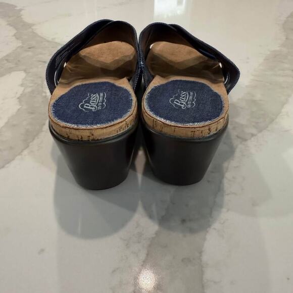 G.H. Bass & Co. MaryAnn Denim Wedge Slip On Sandal Womens 8.5M Navy Blue Classic - Picture 3 of 8
